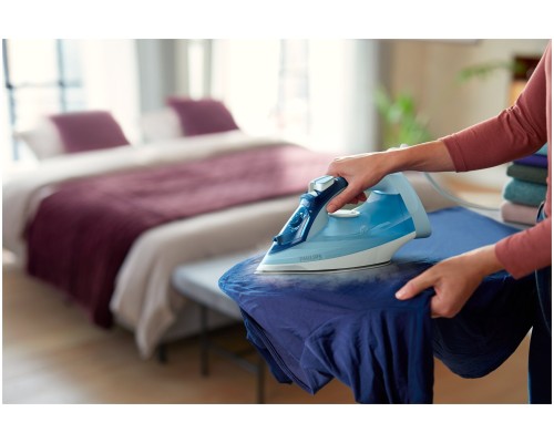 Идеальное глажение без лишних усилий: Утюг PHILIPS DST5030/20