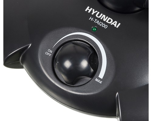 Улучшите прием сигнала с активной антенной HYUNDAI H-TAI200 30дБ черного цвета